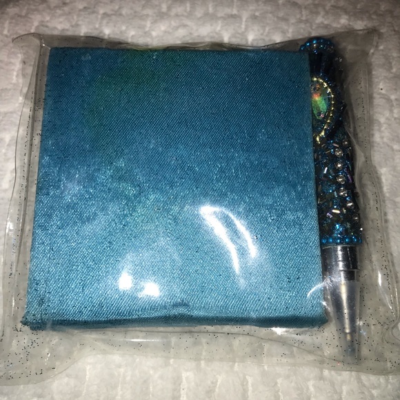 Two decorative boxes and beaded mini note pad - Picture 3 of 13